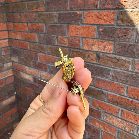 Hummingbird Pink Crystal Pin Brooch - Picture 8 of 11